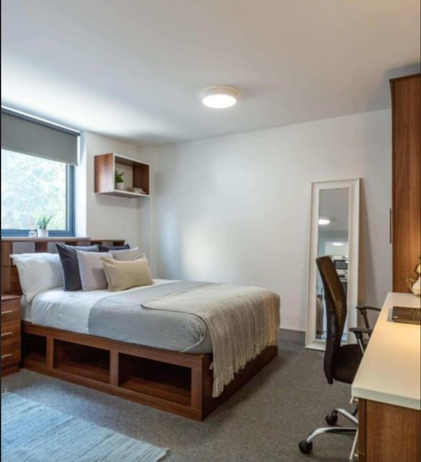 Vibrant Rooms For Students Only, Leeds - Sk Kültér fotó